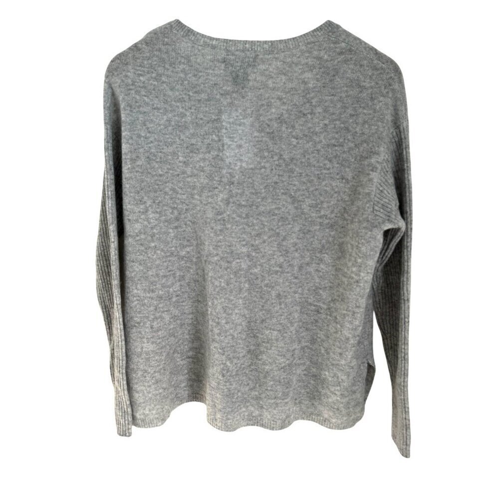 Bloomingdale's 100% Cashmere V-neck Sweater Oversized Relaxed Size XS - Picture 11 of 11